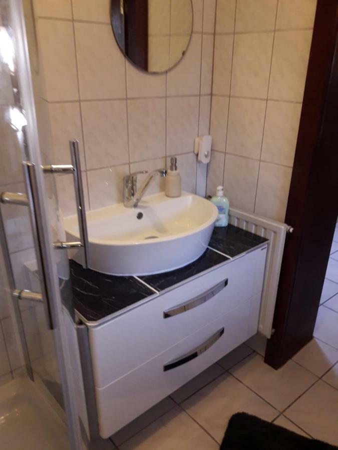 Ferienwohnung Villa Del Viola Leonardo Apartment Heinsberg  Ngoại thất bức ảnh